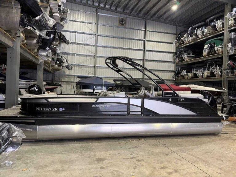 2021 Bennington 25RTFBA - Bowrider US-ETWK6565B121 [photo 21]